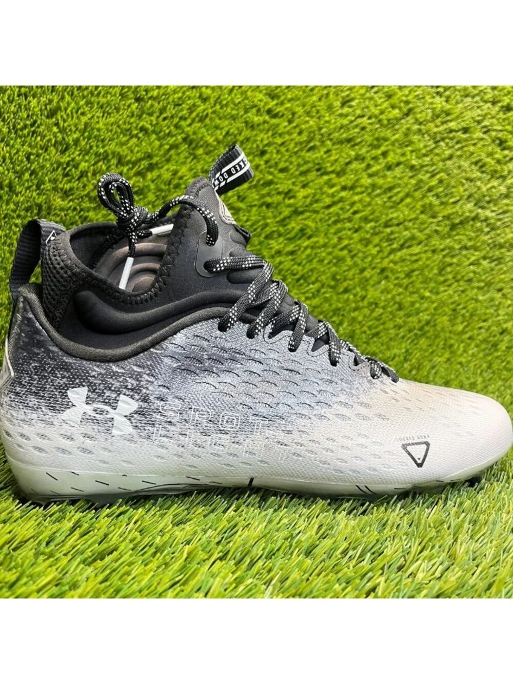 Under Armour Spotlight Lux MC 2.0 Mens Size 10.5 Black White Football Cleats